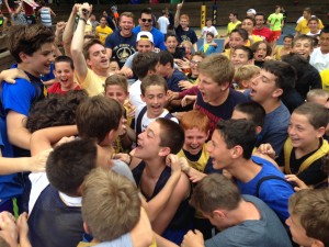 photo 2-10