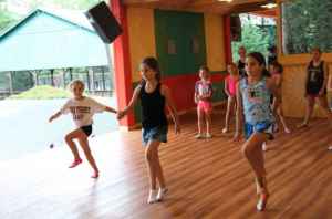 DANCE